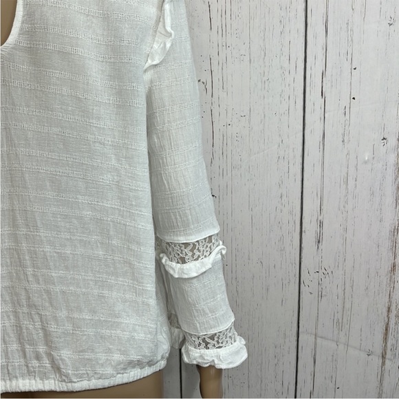 White Lace Ruffle Women's Top - Picture 7 of 14